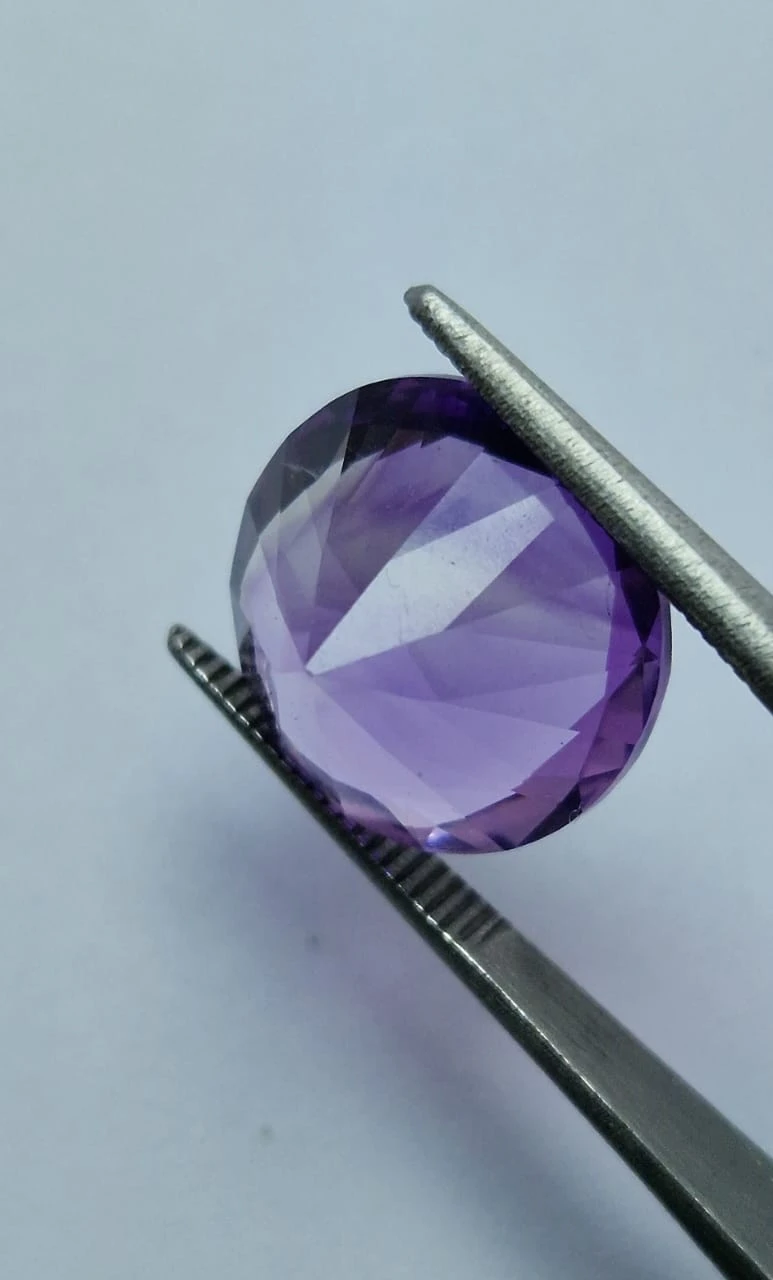 7.9ct Natural Amethyst Round Cut Loose Gemstone from Nigeria — view 4